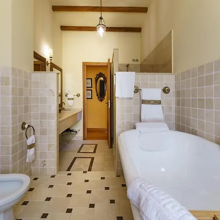 Casa Elvira *